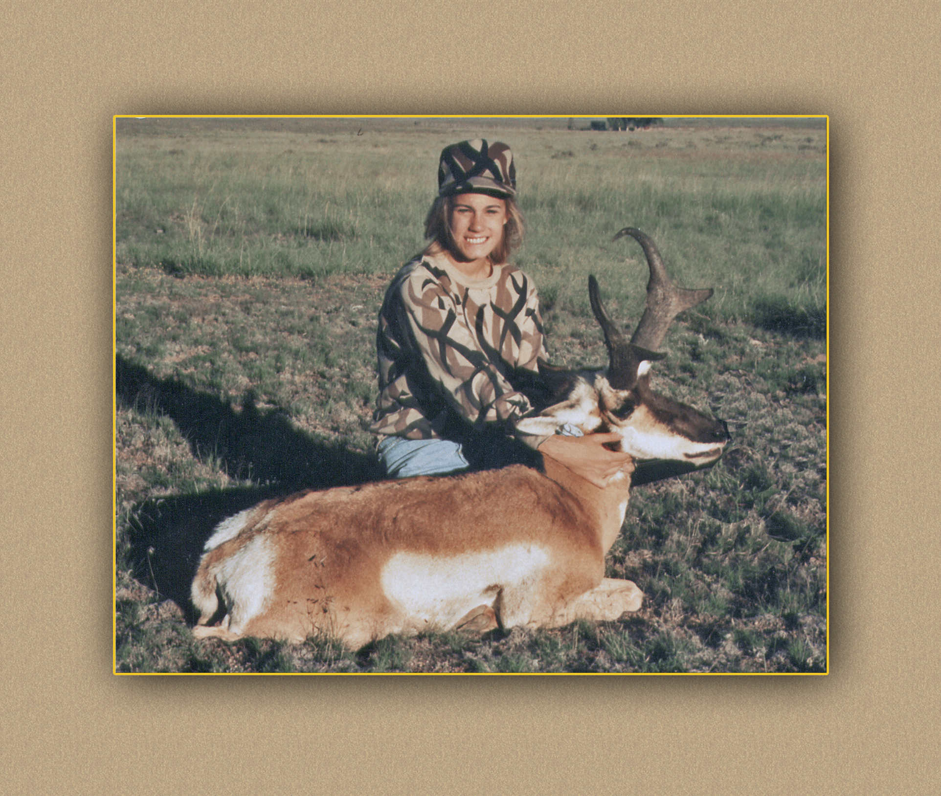hunting yellowhorn bighorn sheep guiding outfitting deer elk antelope photography