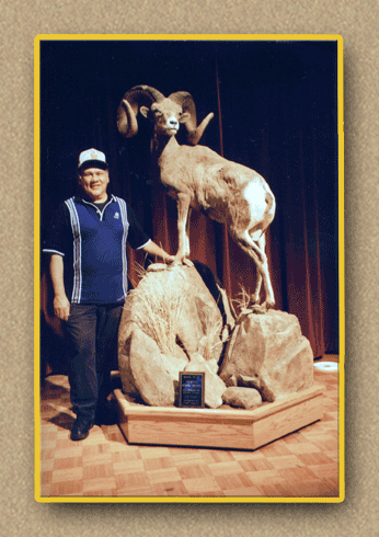 hunting yellowhorn guiding outfitting deer elk bighorn sheep antelope