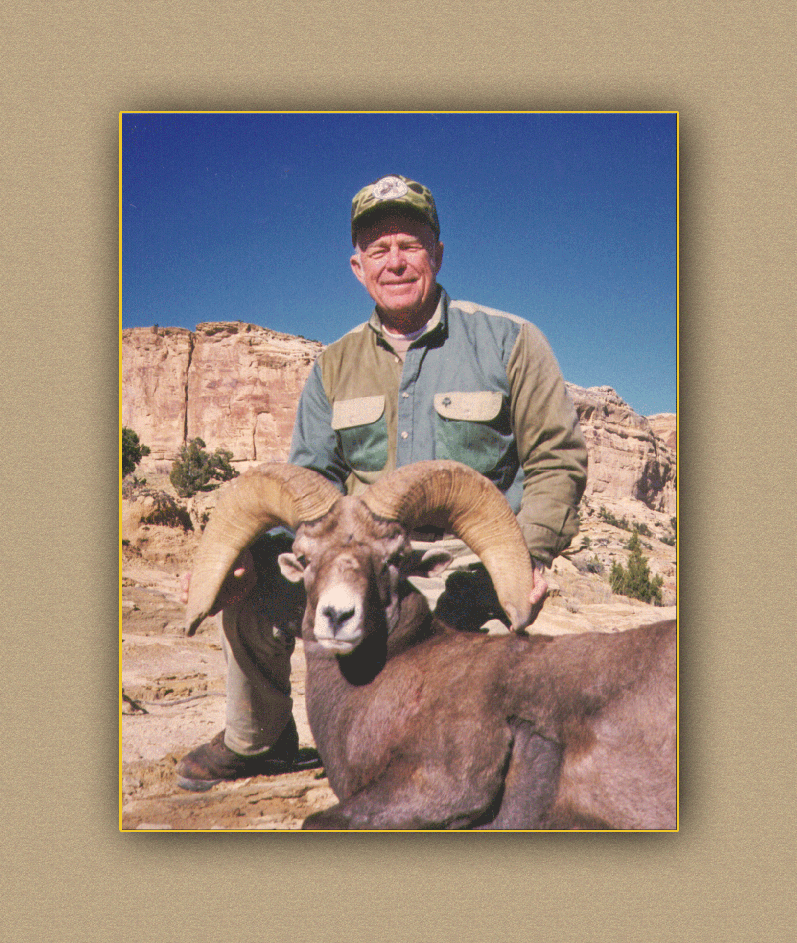 hunting yellowhorn guiding outfitting deer elk bighorn sheep antelope photography