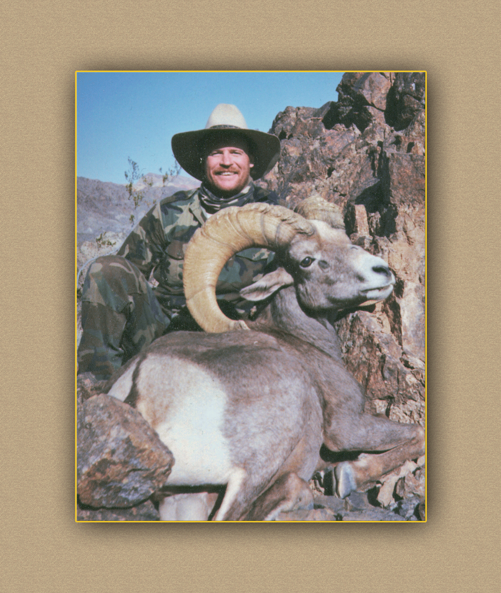 hunting yellowhorn guiding outfitting deer elk bighorn sheep antelope photography